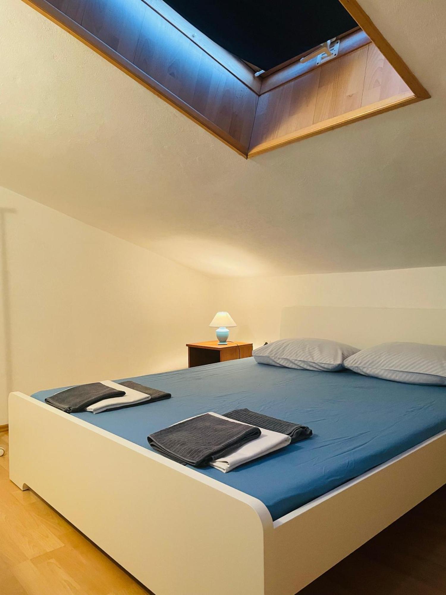 Apartments Vozab Pag Town Zewnętrze zdjęcie